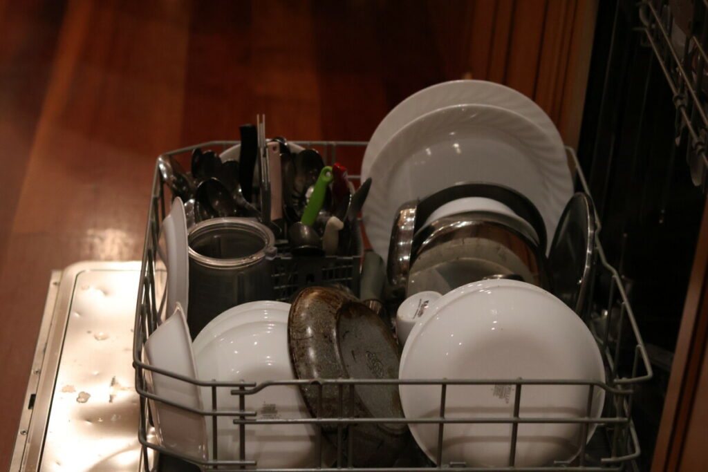 dishwasher with dishes