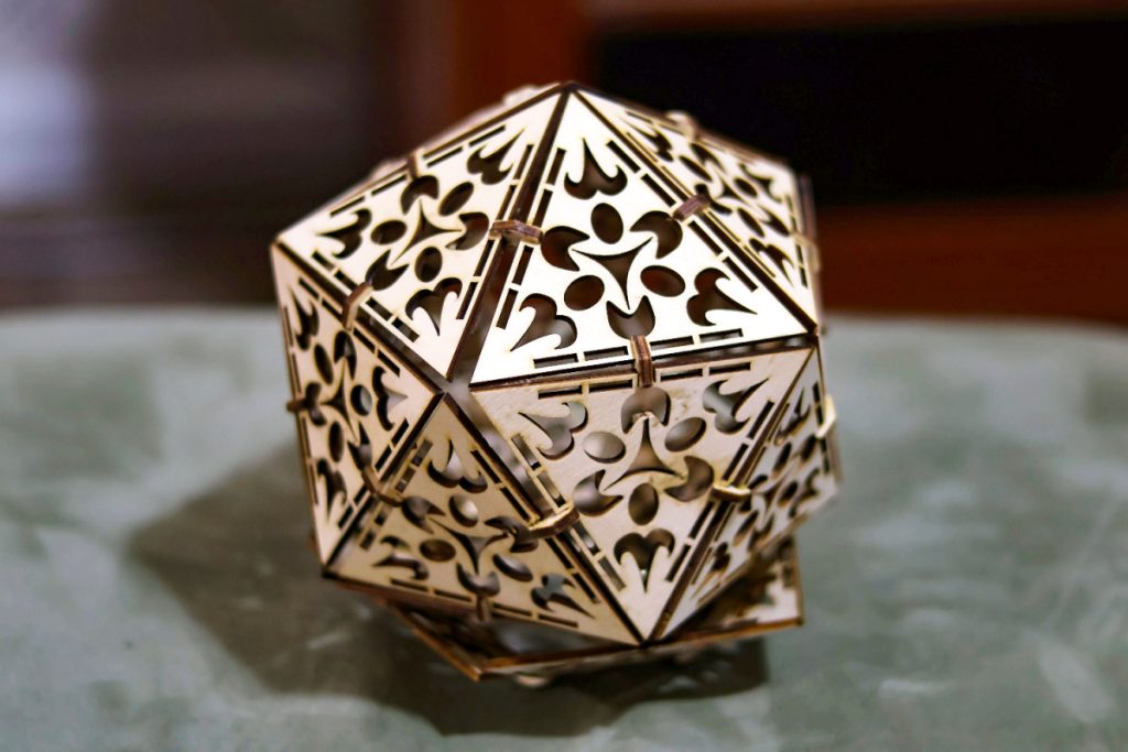 The final assembled wooden icosahedron lamp