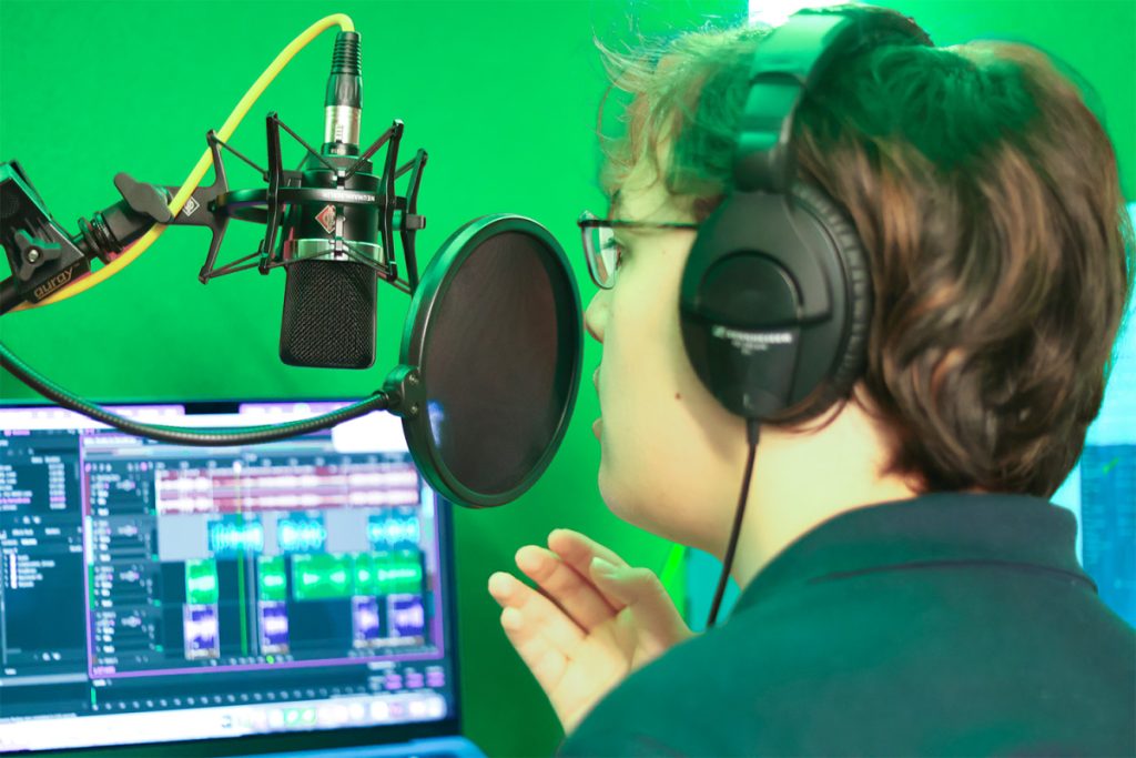 Singing in the mic