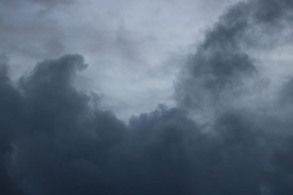 A photo of some dark, stormy clouds.